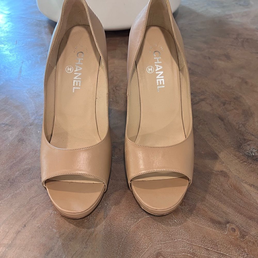 Chanel pump size 40 (US size 10) - Picture 3 of 16